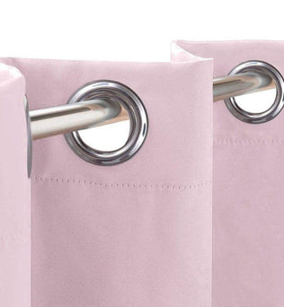 Rideau d'intérieur rose pâle avec œillets métalliques pour tringle, idéal pour une décoration élégante et moderne. Accessoire parfait pour ajouter une touche de couleur douce à n'importe quelle pièce.