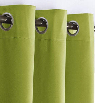 Rideaux vert anis à œillets en métal pour décoration intérieure moderne. Idéal pour apporter une touche de couleur vive à votre salon ou chambre. Facile à installer et s'adapte à tous les types de tringles. Assure une belle luminosité tout en préservant votre intimité. Parfait pour une ambiance chaleureuse et accueillante.