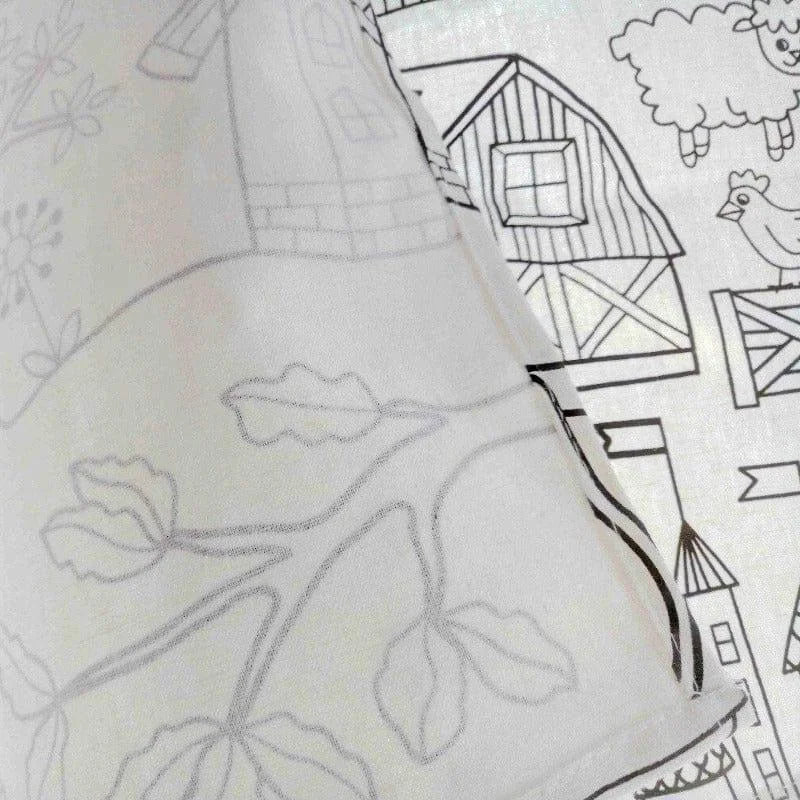 Nappe à motifs imprimés pour enfants, proposant des dessins éducatifs de ferme et de moulin. Idéale pour les activités créatives, cette nappe stimule l'imagination des enfants avec des motifs amusants à colorier, parfait pour les repas en famille ou les fêtes en intérieur comme en extérieur. Accessoire de décoration ludique et pratique pour la maison.