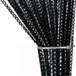 Rideau de porte en perles noir scintillant, idéal pour ajouter une touche élégante et moderne à votre intérieur. Parfait pour séparer les espaces tout en laissant passer la lumière. Facile à installer, ce rideau apporte instantanément du style à votre décoration.