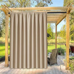 Rideau beige pour pergola extérieur, offrant intimité et protection solaire. Idéal pour créer un espace ombragé et confortable dans le jardin ou sur la terrasse. Facile à installer pour embellir votre espace extérieur.