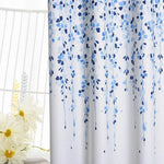 Rideau décoratif pour salle de bain avec motifs floraux bleus, idéal pour ajouter une touche de fraîcheur et d'élégance à votre espace. Conçu pour s'adapter à tout type de décoration, ce rideau transforme l'atmosphère de votre salle de bain avec ses motifs floraux délicats et apaisants.