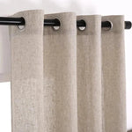Rideaux à œillets beiges élégants, parfaits pour embellir tout intérieur moderne. Idéal pour contrôler la lumière et apporter une touche de sophistication à votre salon ou chambre. Installation facile grâce aux œillets métalliques robustes. Adapté à tout type de tringle. Créez une ambiance chaleureuse et accueillante avec ces rideaux contemporains.