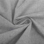 Tissu gris élégant pour confection de vêtements et décoration intérieure, idéal pour rideaux, nappes et coussins. Texture douce et design moderne.