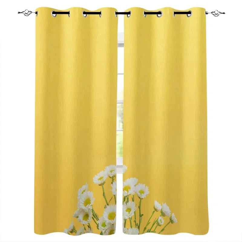 Paire de rideaux opaques jaunes avec motif floral blanc, idéale pour apporter une touche de couleur et de fraîcheur à votre intérieur. Ces rideaux lumineux embelliront votre salon, chambre ou salle à manger, tout en offrant une bonne occultation pour préserver votre intimité. Le design moderne et élégant s'adapte à tous les styles de décoration. Parfaits pour un renouveau printanier de votre décoration intérieure.