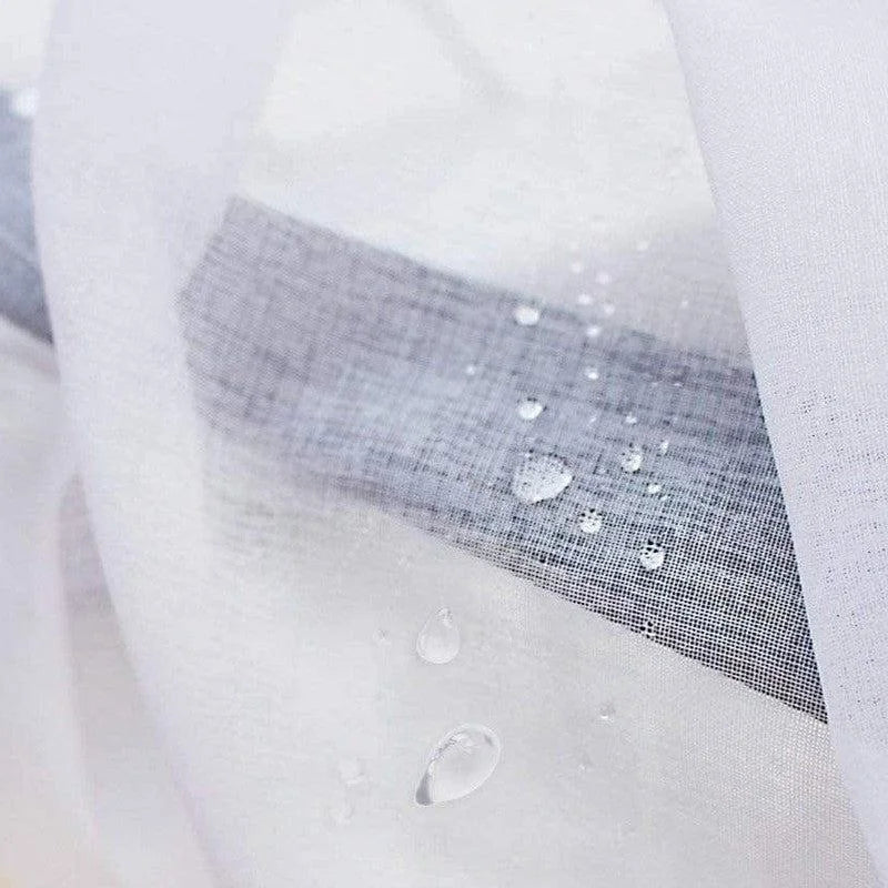 Voile transparent imperméable avec gouttes d'eau, idéal pour une décoration intérieure moderne et élégante. Parfait pour filtrer la lumière tout en assurant une protection contre l'humidité, apportant fraîcheur et style à votre espace de vie.