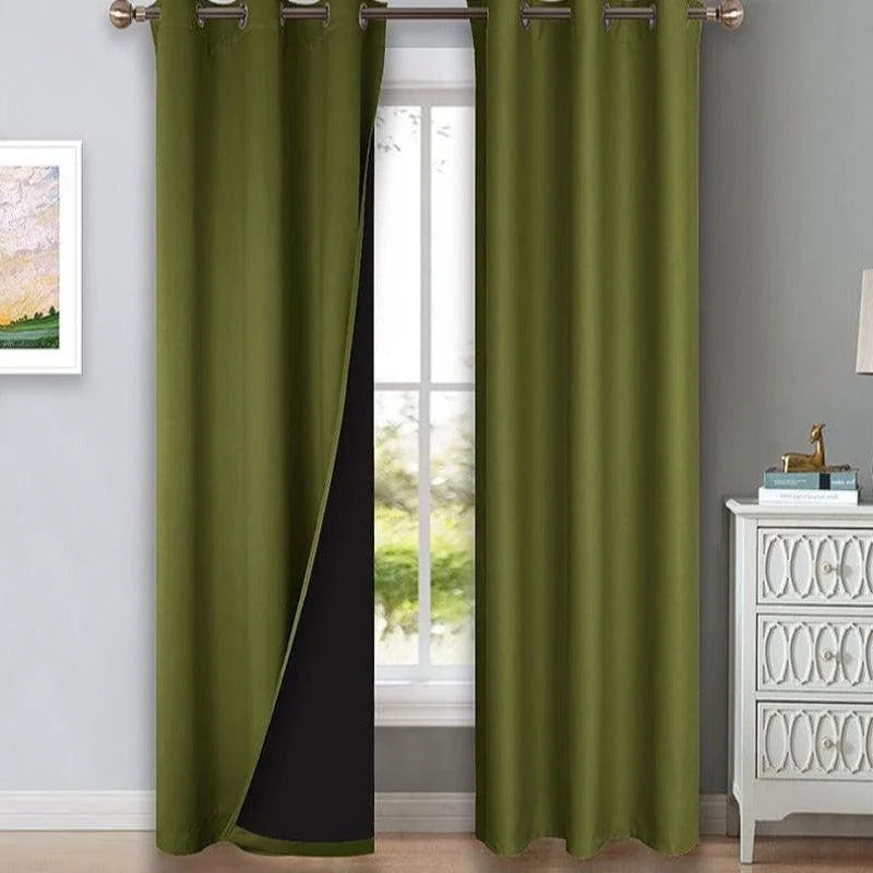Rideaux occultants verts élégants pour salon, offrant une obscurité optimale et une isolation thermique. Parfaits pour ajouter une touche de modernité à votre intérieur tout en préservant votre intimité. Idéal pour les chambres ou les espaces de détente. Facile à installer avec des œillets robustes.