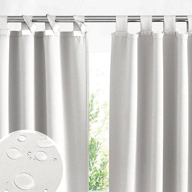 Rideau élégant pour salon ou chambre, design moderne et épuré. Ce rideau intemporel offre une touche de sophistication à tout intérieur, complétant parfaitement la décoration de votre espace de vie. Facile à installer, il s'adapte à la plupart des tringles standards pour un ajustement parfait. Idéal pour filtrer la lumière et préserver l'intimité.