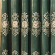 rideaux floraux opaques voilage transparent classique broderies décoration intérieure motifs végétaux complexes