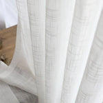 Rideau élégant, translucide avec motifs délicats, idéal pour apporter une touche de légèreté et de subtilité à votre intérieur. Parfait pour filtrer la lumière naturelle tout en préservant l'intimité. Adapté au salon, la chambre ou toute pièce de la maison.