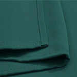 Serviette vert émeraude élégante, idéale pour la décoration de table sophistiquée, parfaite pour les dîners festifs et les occasions spéciales. Ajoutez une touche de couleur raffinée à votre intérieur avec cette serviette tendance et durable.