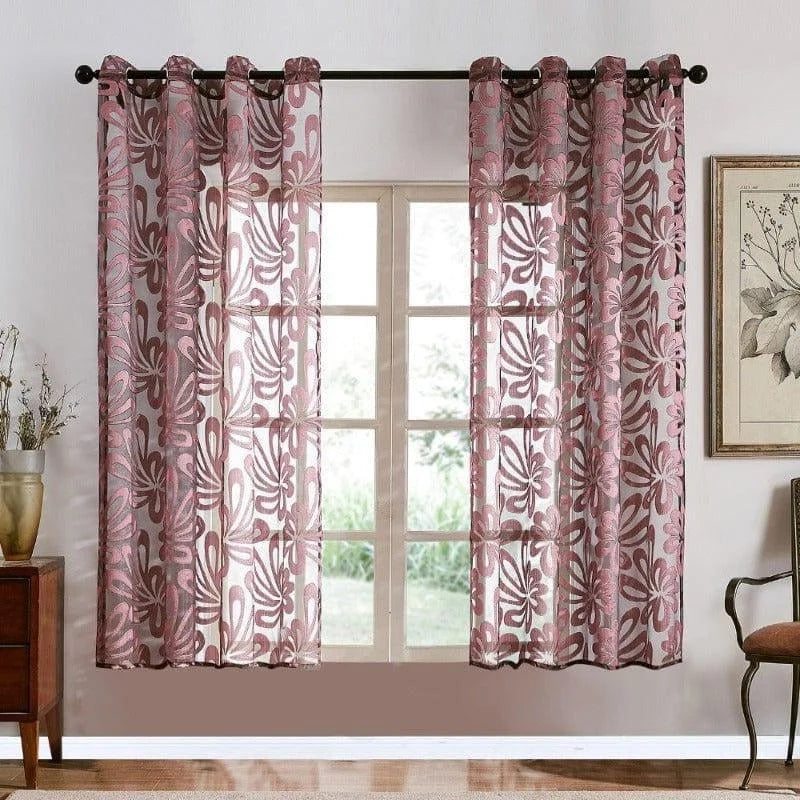 Rideaux élégants avec un motif floral rose et marron, idéals pour ajouter une touche de sophistication à votre salon ou chambre à coucher. Parfaits pour laisser entrer la lumière tout en préservant l'intimité, ces rideaux à œillets s'adaptent à différents styles de décoration intérieure. Transformez vos espaces avec ces rideaux tendance et raffinés.