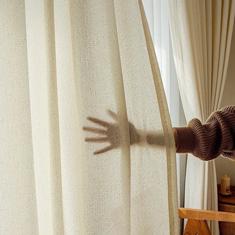 Rideaux élégants beige pour salon, offrant intimité et luminosité. Design moderne et chaleureux, idéal pour embellir votre intérieur. Parfaits pour le séjour, avec une touche déco chic.