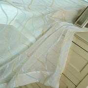 voilage blanc ondulé transparent motifs bleu beige élégant fenêtre