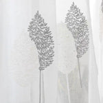 Rideau décoratif moderne avec motifs feuille, idéal pour embellir votre espace de vie. Ce rideau léger ajoute une touche élégante et naturelle à votre décoration intérieure. Parfait pour les salons, chambres ou bureaux, il offre une atmosphère douce et apaisante tout en laissant passer la lumière naturelle. Accessoire incontournable pour un intérieur raffiné.