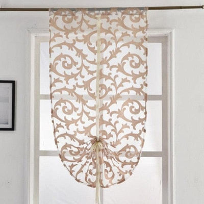 Rideau enroulable décoratif avec motifs floraux beige pour fenêtre, idéal pour ajouter une touche élégante à la décoration intérieure. Ajustable, ce rideau apporte une ambiance chaleureuse et lumineuse dans n'importe quelle pièce de la maison. Facile à installer, parfait pour salon ou chambre.