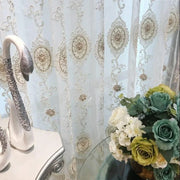 rideau floral transparent élégant vintage motifs géométriques brodé bouquet fleurs chambre adulte