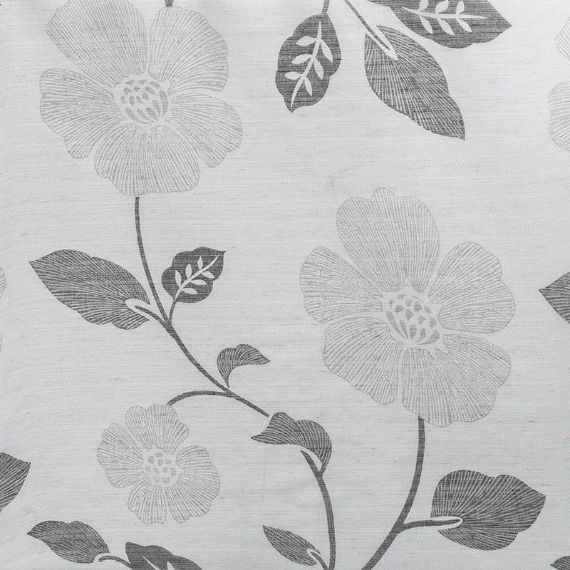 Papier peint floral gris avec motifs de grandes fleurs et feuilles élégantes sur fond clair, idéal pour une décoration intérieure moderne et sophistiquée. Parfait pour ajouter une touche de nature et de style à toute pièce de la maison.
