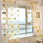Rideaux élégants avec motif de tournesols, idéals pour une décoration lumineuse et naturelle. Parfaits pour apporter une touche de fraîcheur et de gaieté à votre intérieur tout en laissant passer la lumière douce. Accessoire décoratif essentiel pour une ambiance ensoleillée dans votre salon ou chambre à coucher.