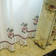 rideau floral blanc motifs ornements semi transparent classique decoratif broderie intérieur