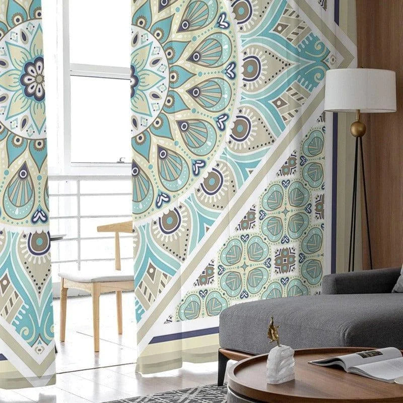 Rideaux élégants avec motifs géométriques et floraux en bleu et beige, idéale pour un salon moderne. Créez une ambiance raffinée et accueillante dans votre intérieur avec ces rideaux décoratifs aux motifs mandala. Parfaits pour ajouter une touche artistique à votre décoration intérieure.