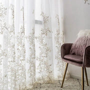 rideau floral blanc translucide élégant pompons tringle rideaux decoration salon