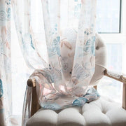 voilage rideau floral motifs floraux beige bleu rose blanc translucide semi transparent decoratif fixations