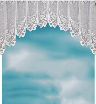 Décoration élégante pour fenêtre, design floral délicat avec motifs raffinés, idéal pour apporter une touche de sophistication à votre intérieur, parfait pour le salon ou la chambre. Dimensions adaptées aux fenêtres standard, facile à installer pour un effet instantané. Transformez votre espace avec ce style intemporel et chic.
