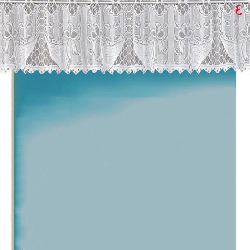 Rideau court décoratif blanc avec motifs délicats, parfait pour embellir votre intérieur tout en ajoutant une touche d'élégance à vos fenêtres. Adapté pour cuisine ou salle de bain, il diffuse la lumière tout en préservant l'intimité. Installation facile pour un style chic et intemporel.