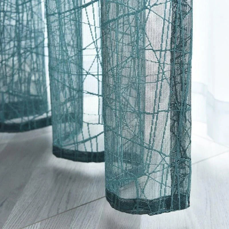 Voilage moderne bleu vert à motifs géométriques pour décoration intérieure, idéal pour apporter une touche élégante à votre salon ou chambre, laissant passer la lumière tout en préservant l'intimité. Peut-être utilisé en combinaison avec d'autres rideaux pour un style personnalisé.