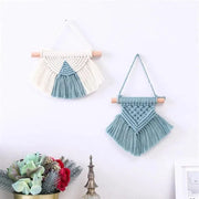 décoration murale bohème macramé tressage franges triangles blanc cassé bleu marron gris rose