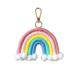 Porte-clés arc-en-ciel coloré avec mousqueton doré, idéal pour personnaliser sacs ou trousseaux et apporter une touche joyeuse et tendance à vos accessoires.