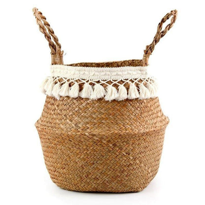 Panier de rangement décoratif avec pompons, idéal pour organiser votre espace de vie. Ce panier tressé ajoute une touche bohème à votre intérieur tout en offrant une solution pratique pour stocker divers objets. Accessoire indispensable pour la maison, il se distingue par son design élégant et ses poignées robustes. Parfait pour le salon, la chambre ou la salle de bain.