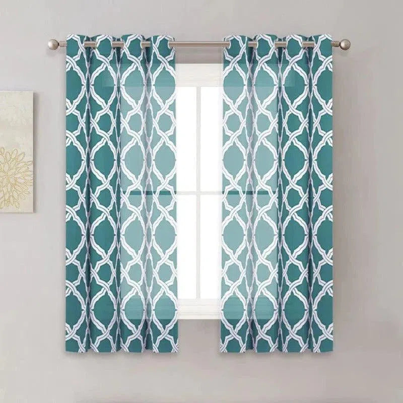 Rideaux modernistes avec motif géométrique bleu et blanc, idéal pour les salons élégants. Ces rideaux apportent une touche de sophistication et laissent entrer la lumière naturelle, transformant votre espace en un environnement lumineux et accueillant. Accessoire déco essentiel pour un intérieur raffiné.