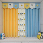 Rideaux pour chambre d'enfant aux couleurs vives, avec motifs amusants de champignons et décor étoilé, idéals pour créer une ambiance joyeuse et ludique. Parfaits pour décorer la chambre de votre enfant tout en ajoutant une touche de style et de couleur.
