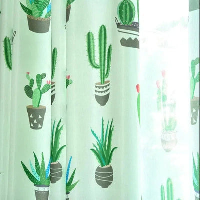 Rideau décoratif avec motifs de cactus, idéal pour ajouter une touche de nature et de fraîcheur à votre intérieur. Design moderne et coloré parfait pour le salon ou la chambre.