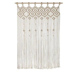 Rideau mural bohème avec motif géométrique, idéal pour ajouter une touche décorative et chaleureuse à votre intérieur. Ce design suspendu en macramé est parfait pour personnaliser votre espace de vie avec élégance et originalité. Accessoire incontournable pour une ambiance naturelle et cosy.