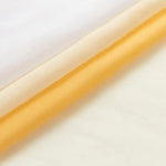Rideau élégant aux teintes douces, parfait pour ajouter une touche lumineuse à votre intérieur. Disponible dans des nuances de blanc, crème et jaune pour harmoniser avec tout type de décoration. Accessoire idéal pour filtrer la lumière tout en préservant l'intimité.