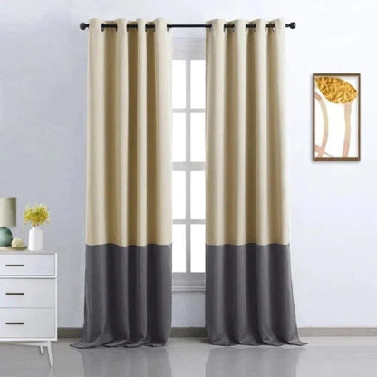 Rideau bicolore élégant avec œillets, idéal pour salon ou chambre. Décoration moderne et sobre, tons neutres qui s'adaptent à tous les styles d'intérieur. Ajustement parfait pour les fenêtres, ajoutant une touche contemporaine à votre espace de vie.