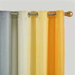 Rideau à œillets dégradé de couleurs allant du gris au jaune vif, idéal pour ajouter une touche moderne et élégante à votre intérieur. Design contemporain parfait pour le salon, la chambre ou la salle à manger.