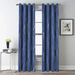 Rideau bleu élégant avec motifs ondulés, idéal pour ajouter une touche moderne à votre intérieur. Parfait pour le salon ou la chambre, ce rideau allie style et fonctionnalité pour améliorer l'esthétique de votre espace tout en filtrant la lumière naturelle. Accessoire décoratif incontournable pour une ambiance chic et contemporaine.