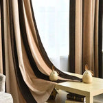 Rideau élégant dans des tons de marron et beige, apportant une touche chaleureuse et sophistiquée à votre intérieur. Parfait pour un salon moderne ou une chambre cosy, ce rideau joue avec les nuances pour créer une ambiance accueillante. Accessoire idéal pour compléter votre décoration intérieure.