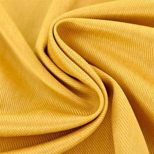 Texture ondulée jaune vif, capture précise des détails pour une présentation élégante et attrayante de textiles, idéale pour les projets de décoration intérieure et mode. Couleur tendance et aspect luxueux.