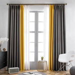 Rideaux modernes et élégants en gris et jaune, parfaits pour sublimer un salon contemporain. Ces doubles rideaux apportent une touche de sophistication et de couleur, tout en s'intégrant harmonieusement à une décoration intérieure épurée. Idéal pour réguler la luminosité et ajouter du style à votre espace de vie.