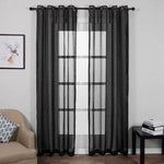 Rideaux modernes noirs pour salon, apportant une touche élégante et sophistiquée à votre intérieur. Design contemporain ajustable, idéal pour filtrer la lumière et préserver l'intimité de votre espace. Parfait pour les salons et chambres à coucher. Accessoire déco tendance facile à installer.