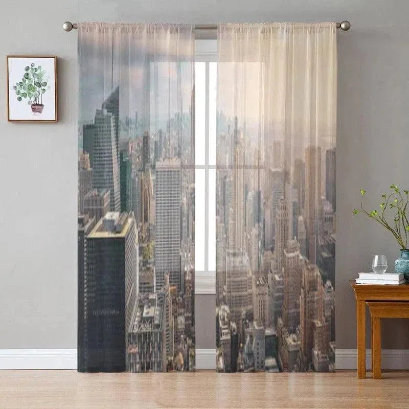 Rideaux décoratifs avec vue urbaine, parfaits pour embellir votre intérieur. Ces rideaux modernes apportent une ambiance citadine à votre salon ou chambre, offrant une perspective saisissante sur les gratte-ciels d'une métropole. Transformez votre espace avec ce design original et ajoutez une touche contemporaine à votre décoration intérieure.