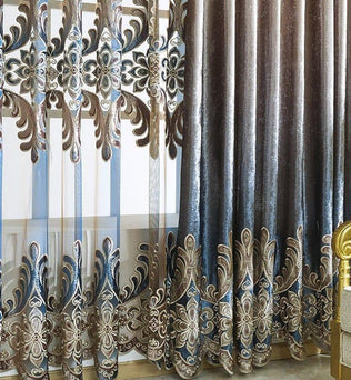 Rideaux élégants avec motifs floraux brodés, décoration raffinée pour salon ou chambre, apporte une touche de luxe et de sophistication à votre intérieur. Idéal pour une ambiance classique et chaleureuse.