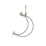 Décoration murale demi-lune suspendue avec perle en bois, design minimaliste, idéal pour une chambre d'enfant ou un salon, accessoire de décoration moderne et élégant, style scandinave épuré.