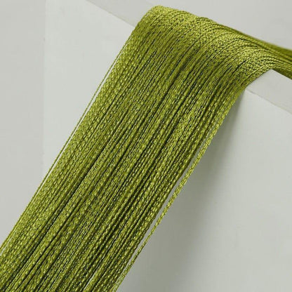 Cordon décoratif vert scintillant pour artisanat créatif, idéal pour embellir vos projets DIY, couture et décoration intérieure. Apportez une touche lumineuse et élégante à vos créations avec ce cordon aux reflets éclatants. Polyvalent et facile à utiliser, il est parfait pour les professionnels comme pour les amateurs de loisirs créatifs.