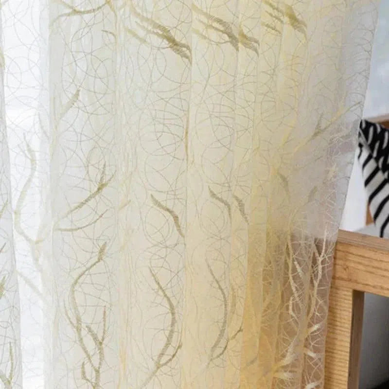 Voilage décoratif élégant avec motifs modernes pour salon, ajoutant une touche d'élégance et de légèreté à votre intérieur. Idéal pour filtrer la lumière tout en préservant votre intimité. Parfait pour une ambiance chaleureuse et accueillante.